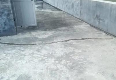 山海关楼顶漏水维修公司分享下如何解决卫生间隐蔽部位漏水的问题?